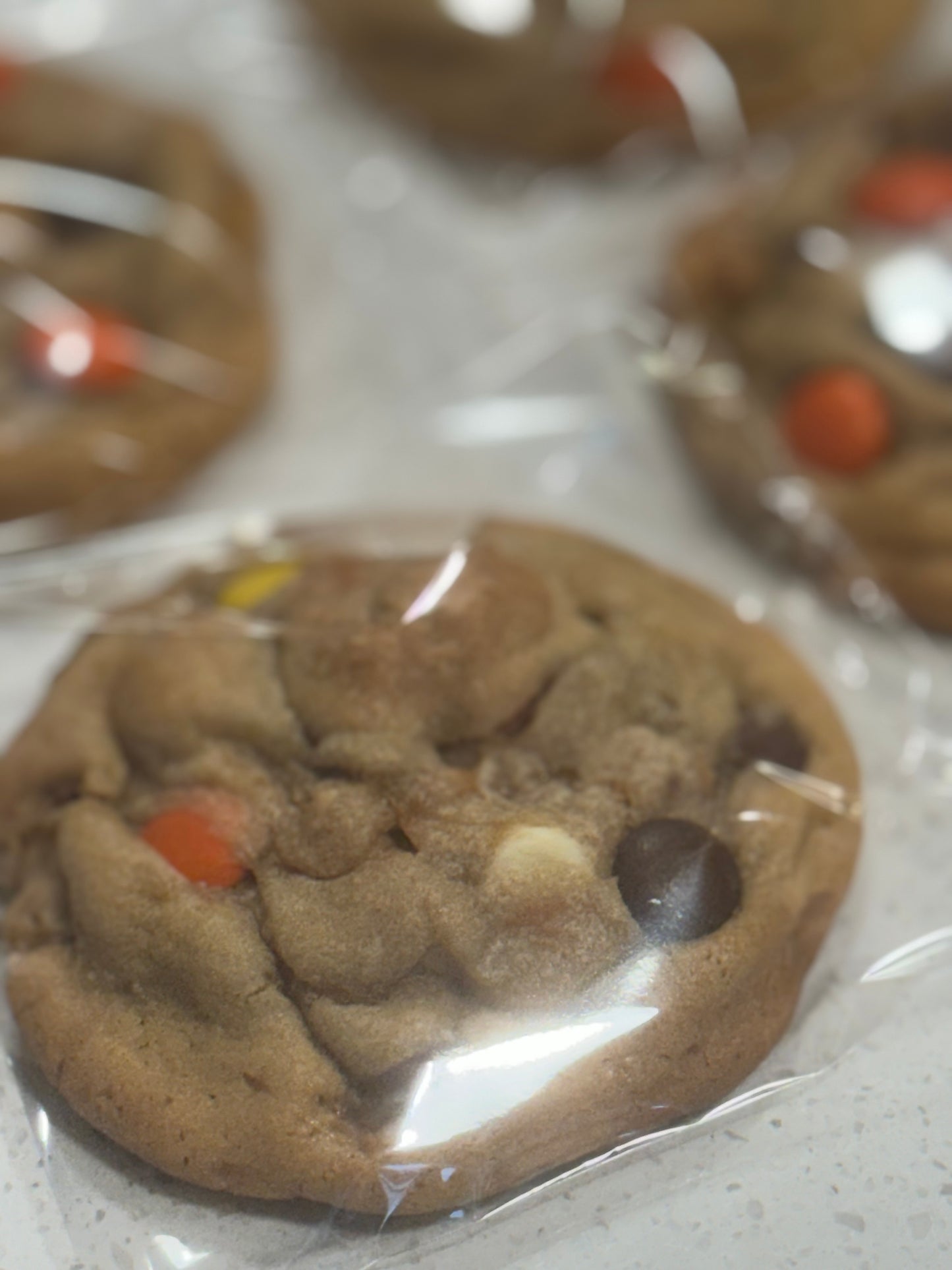 Peanut Butter-licious (Half Dozen)